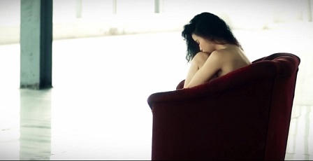 Đồng Lan bán nude trong giá lạnh